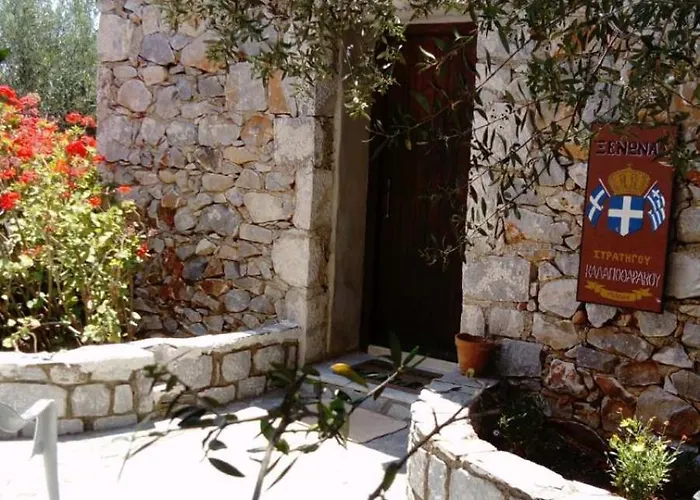 Charouda Stone Tower Xenonas شقة Pírgos Dhiroú